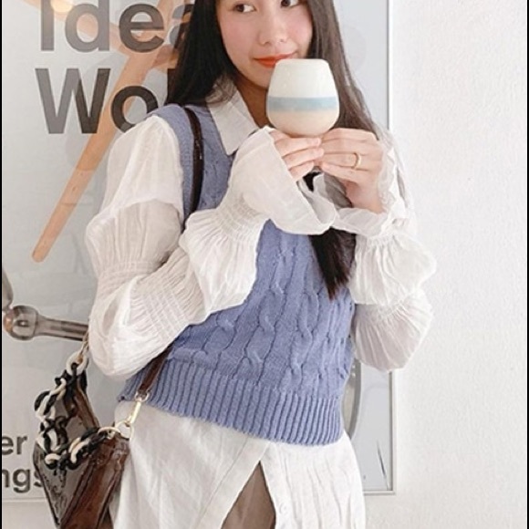 Cable Knit Cropped Sweater Vest - Picture 1 of 9